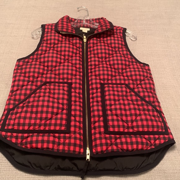 J. Crew Plaid Puffer Vest Checked Checkered Small in Like New Condition - Picture 9 of 11
